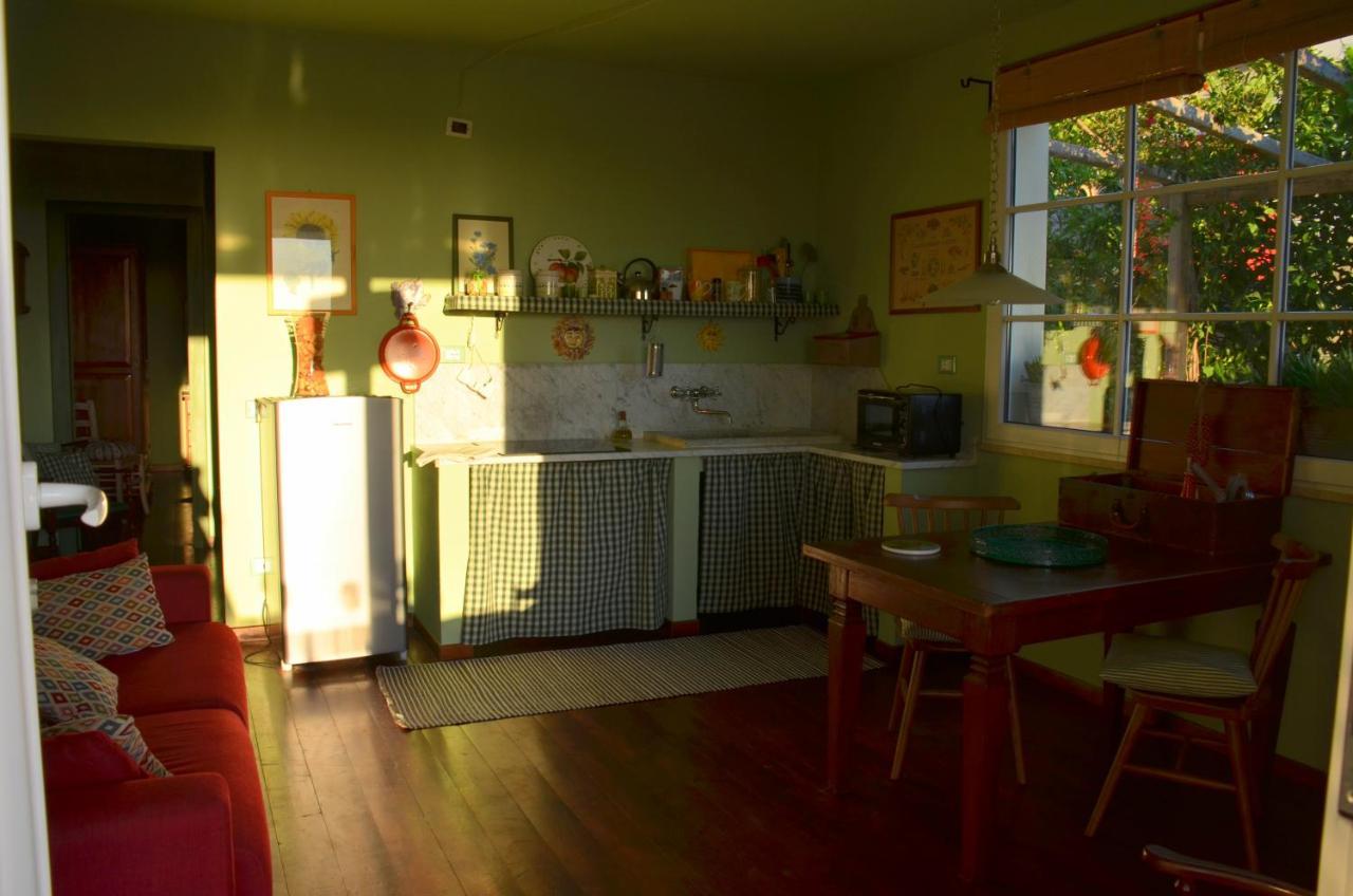 Casa Vacanze Magnolia Terricciola Esterno foto