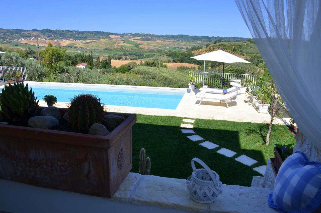 Casa Vacanze Magnolia Terricciola Esterno foto