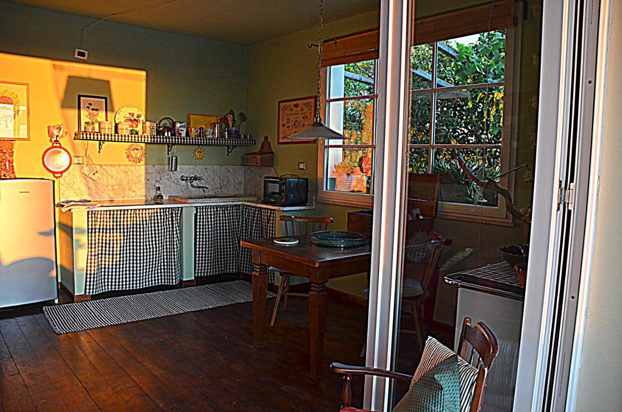 Casa Vacanze Magnolia Terricciola Esterno foto